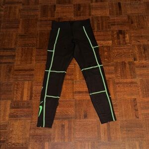 Nike Leggings with Green Trim Sz. S